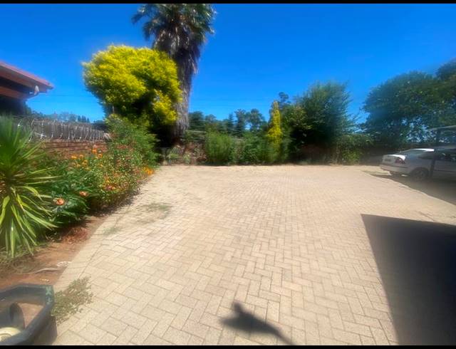 2 BEDROOM HOUSE FOR SALE IN MINERALIA